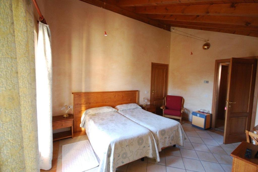Hotel Garni Viggiona Trarego Zimmer foto