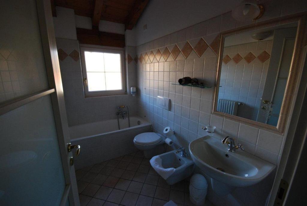 Hotel Garni Viggiona Trarego Zimmer foto